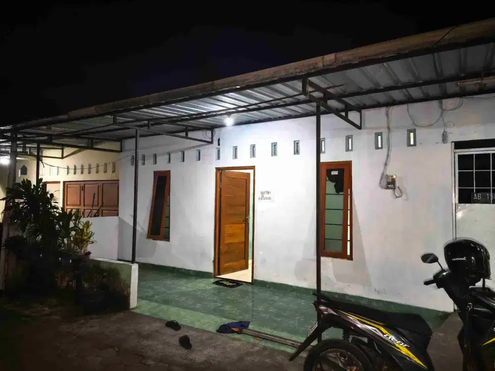 Rumah kontrakan 6 kamar tidur di cindong catur belakang JIH