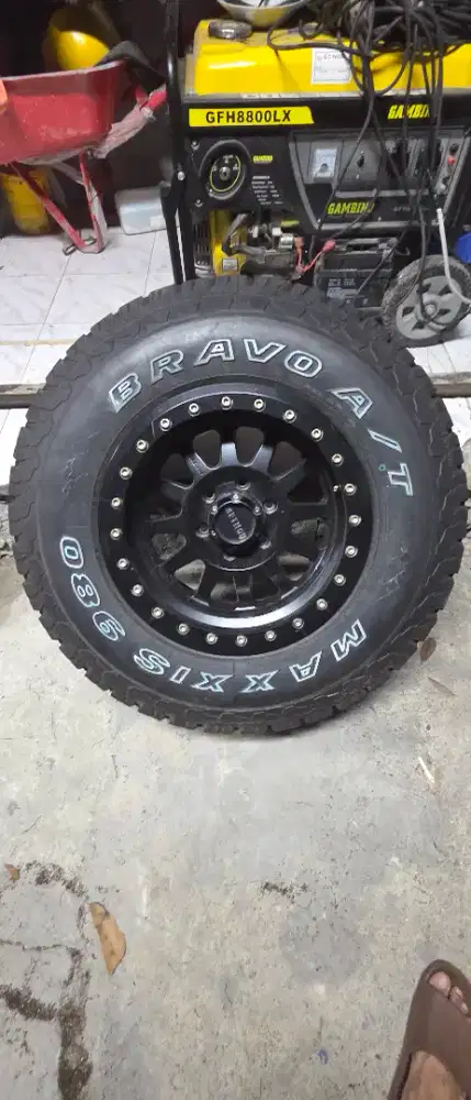 MetHod Beadlock Real M304
17X9.0 6H 139.7 et 0