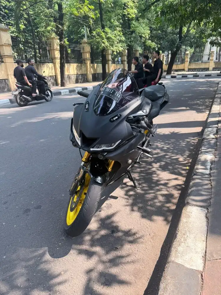 R15 V3 Tahun 2019 Hitam Doff