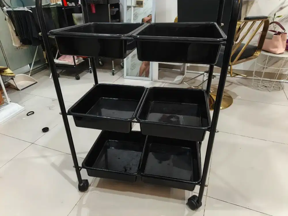 Dijual Rak Troli Salon Hitam Beroda Multifungsi Kondisi Bagus