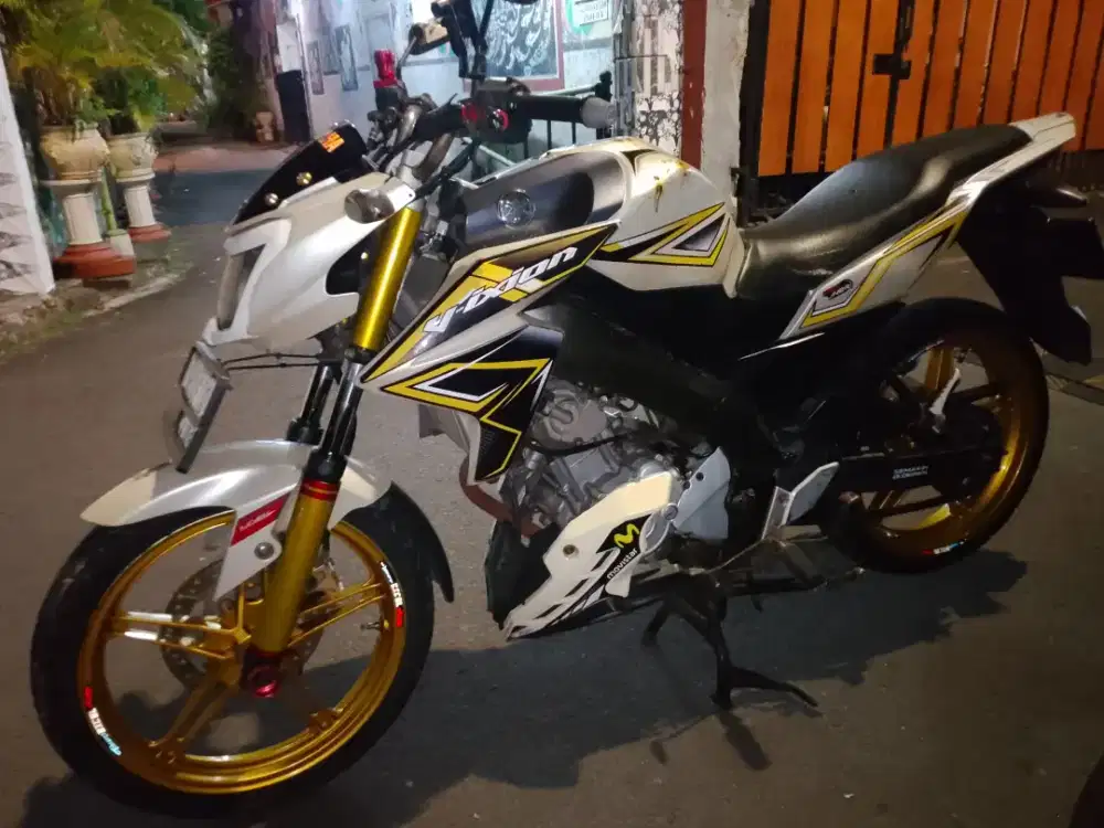 Di jual Viixion 150 mesin Gress ss komplit
