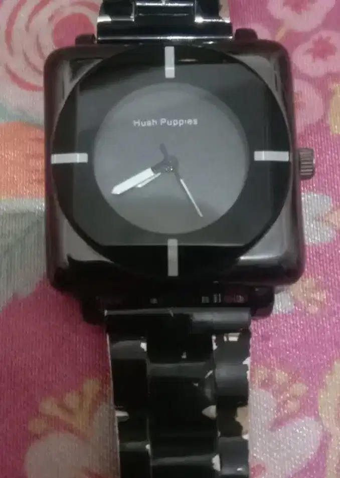 Jam Tangan Pria Hush Phupiess