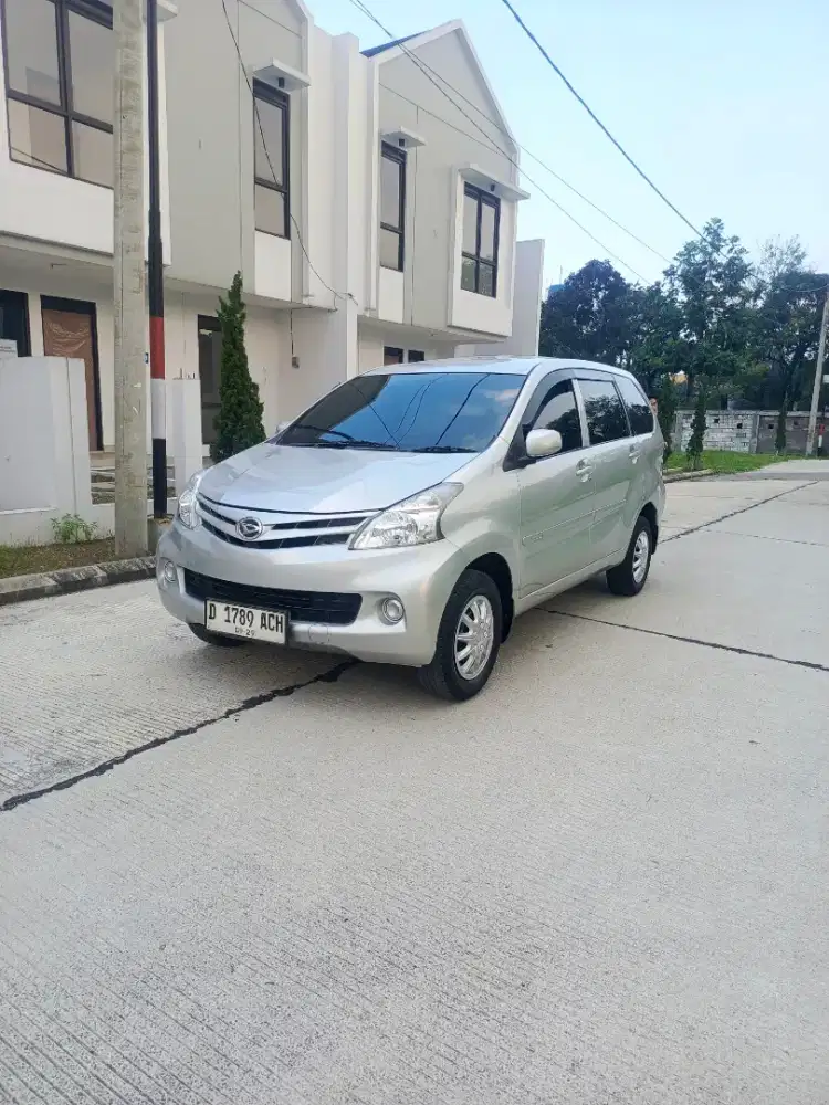 Xenia D 1.0 manual 2014 silver DP 5jtn