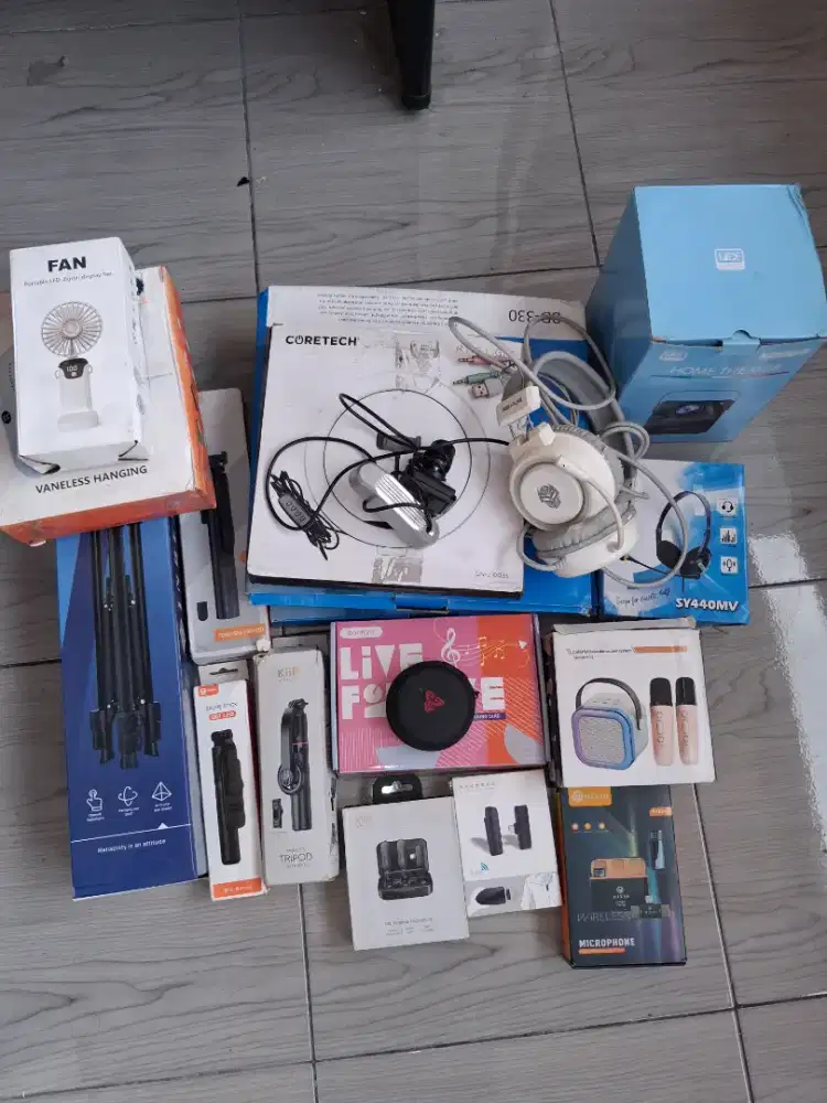 Alat Konten Soundcard Ringlight Mic Tripod Tongsis