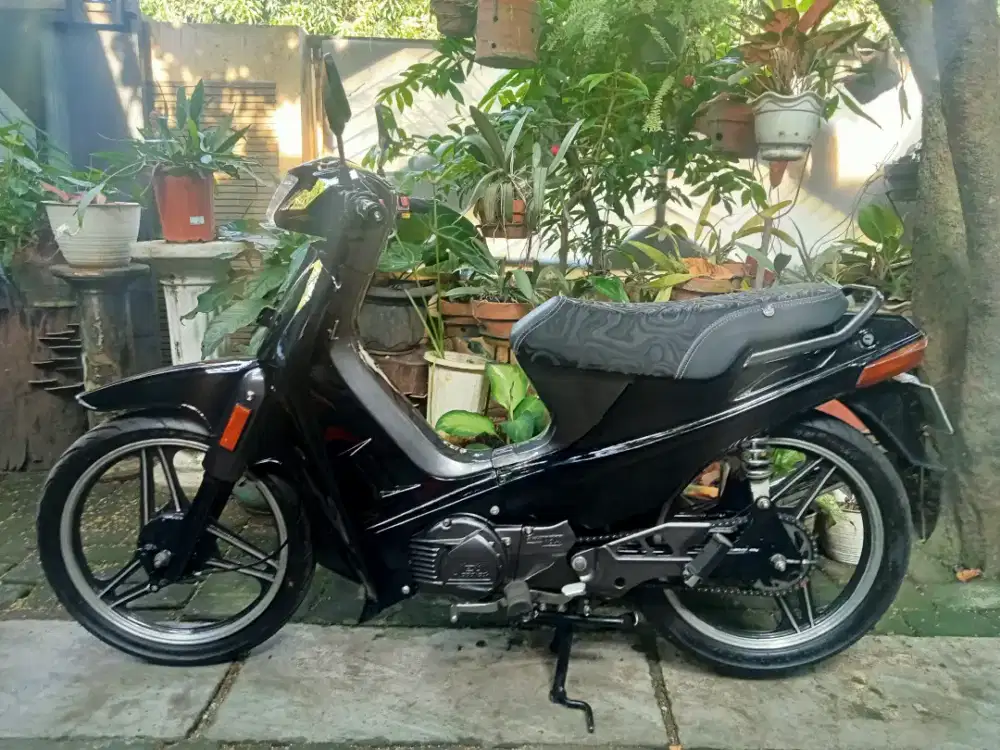 suzuki crystal 110 tahun 1990