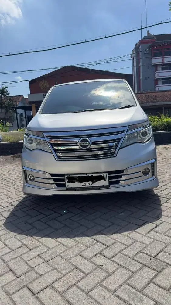 Nissan Serena 2015 Bensin