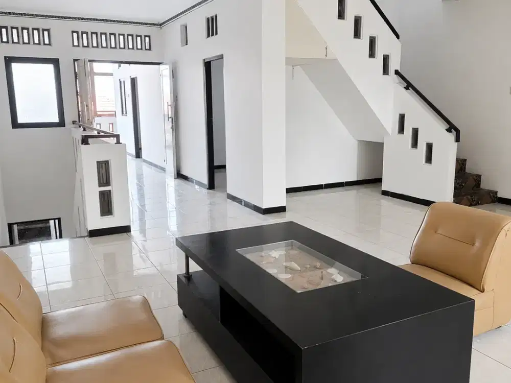 Dijual Cepat Rumah Baru 4 Lantai Grand Poris | 6+1 Kamar | Harga Spesial
