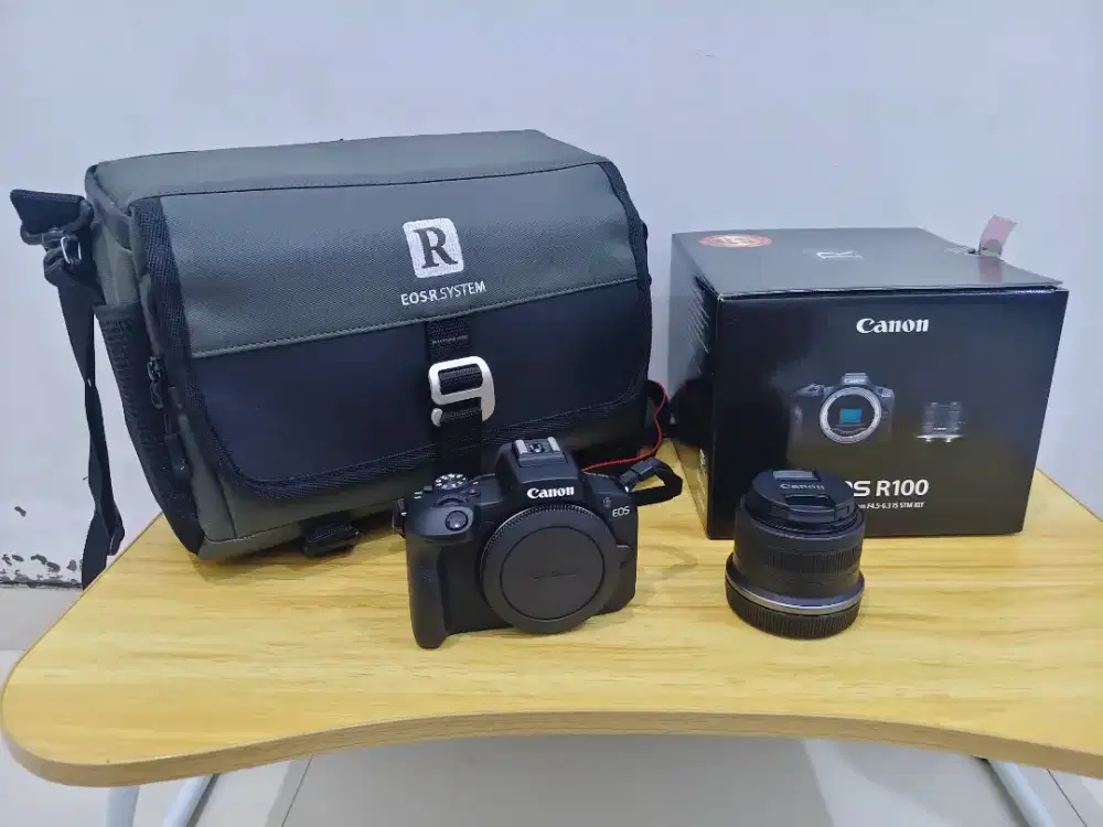 Canon EOS R100 + RF-S 18-45mm F4.5-6.3 IS STM KIT