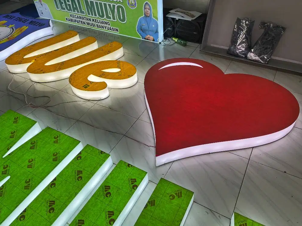 Logo Huruf Timbul, Neon Box, Papan Nama Toko