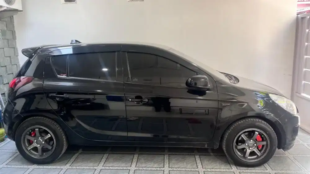 JUAL MOBIL HYUNDAI i20 GL MATIC