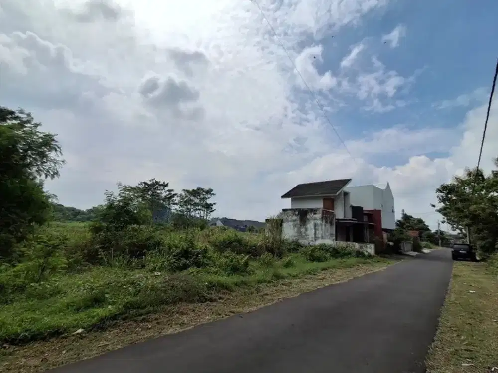 Tanah Luas 273 Meter Persegi Lokasi Purwomartani - Kalasan Sleman