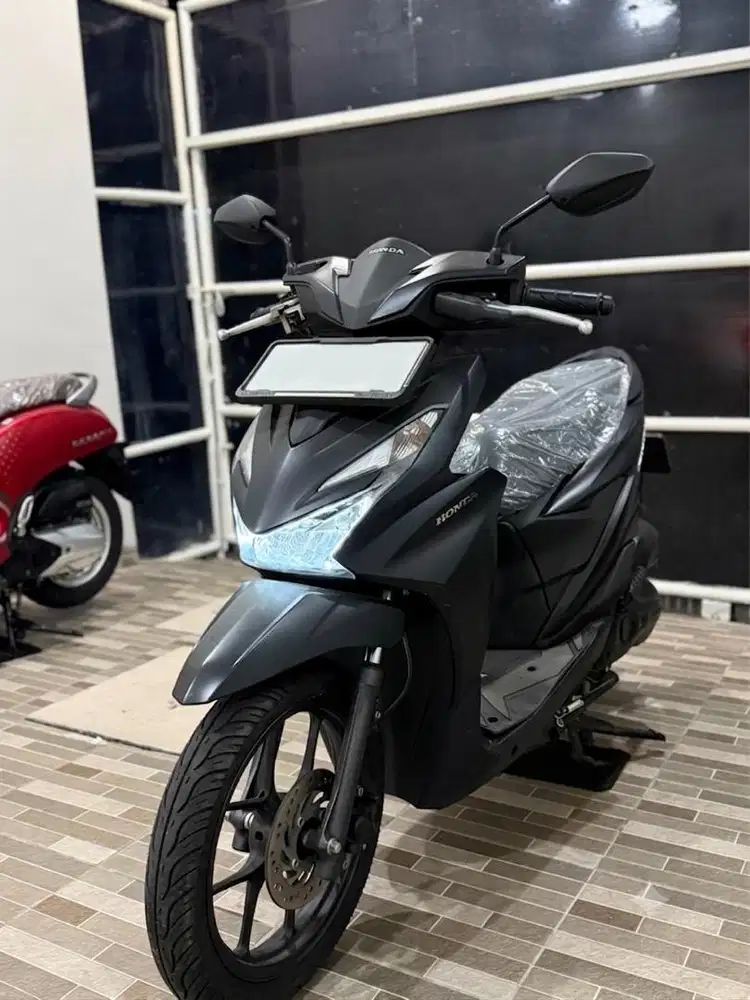 KM 300! Honda Beat SMARTKEY 2024 Model 2025 Warna Hitam Doff