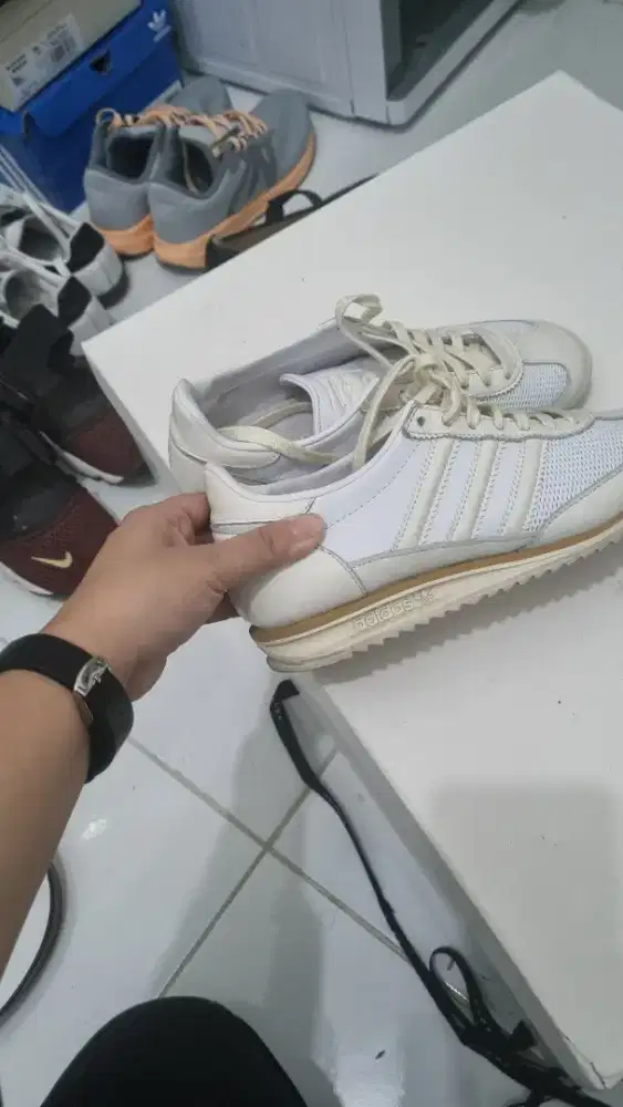 Adidas SL og white