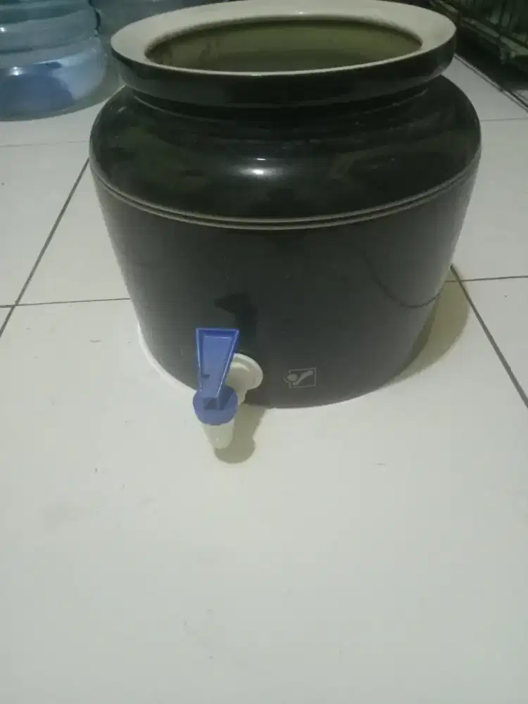 Dispenser kramik