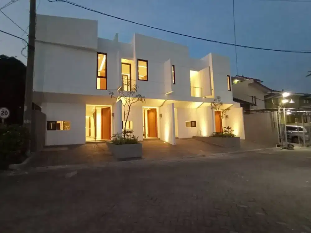 Rumah Cosmopolitan 2 Lt di Klipang Persada Mas, Sendangmulyo Tembalang