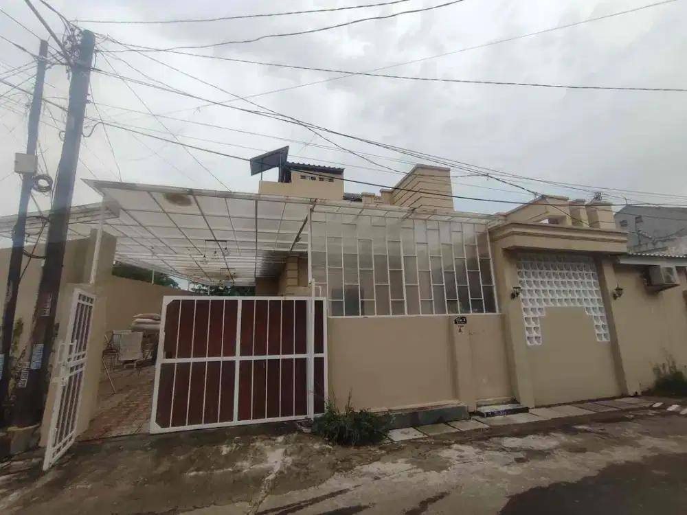 Rumah Cluster Hook Lt 229m² ,Lokasi Strategis