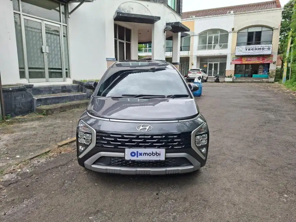 LOW DP - Hyundai Stargazer 1.5 Trend Essential Bensin-MT 2025