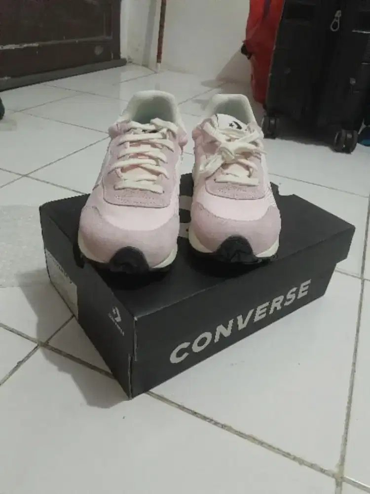 Converse omega pink
