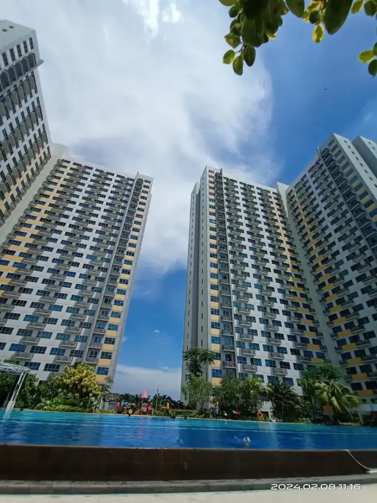 Apartemen Springlake summarecon bekasi tower freesia