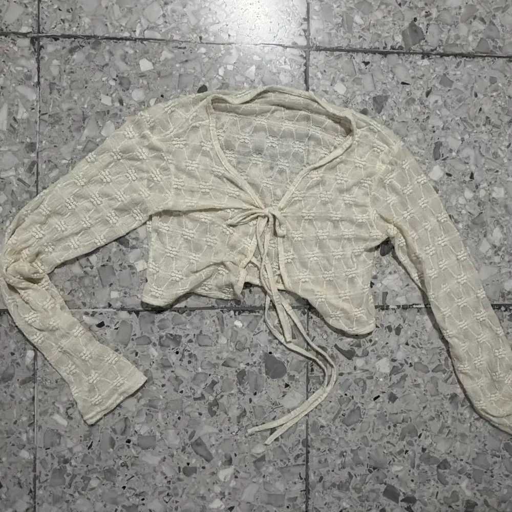 Tanktop dan outer pantai