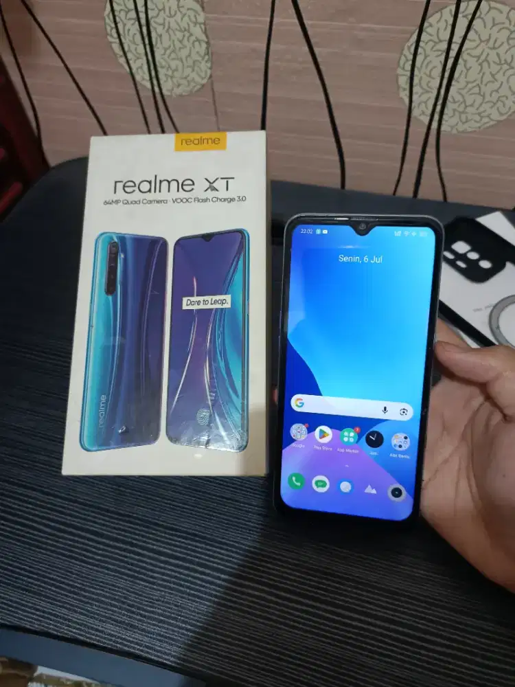Realme XT 8/128