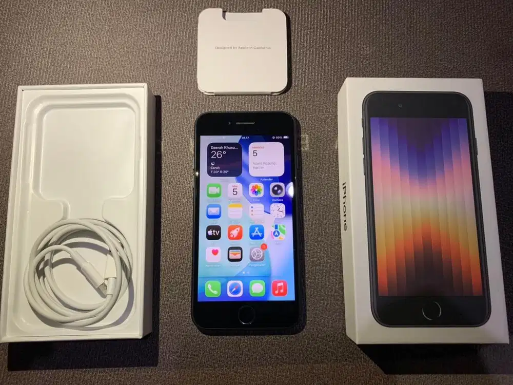 Iphone SE 3 2022 128gb Midnight/Hitam Ex Ibox Fullset Nominus