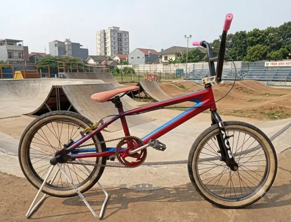 BMX / On The Hell Onthel 20