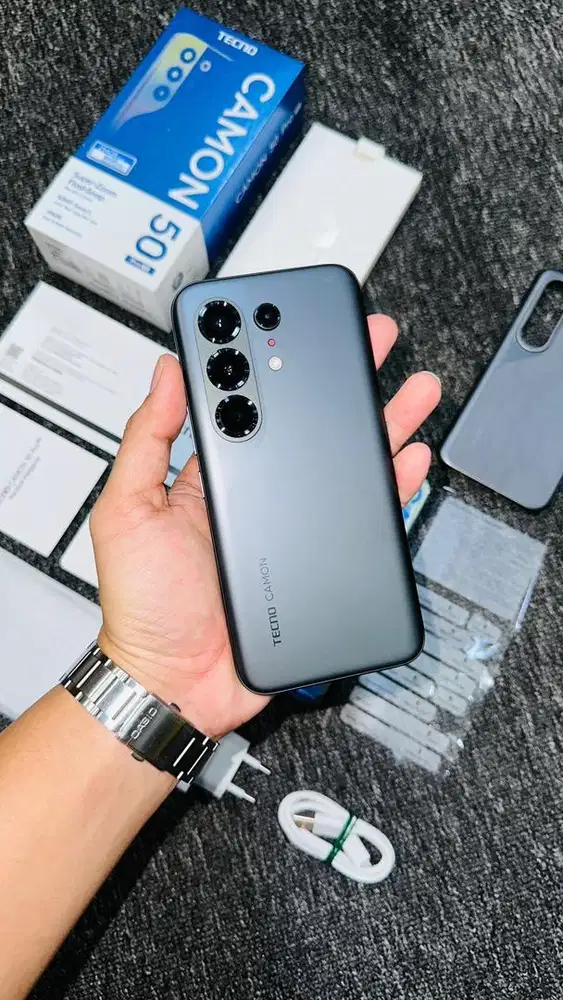 Tecno Camon 50 Pro 5G 8/256 2 Minggu pakai