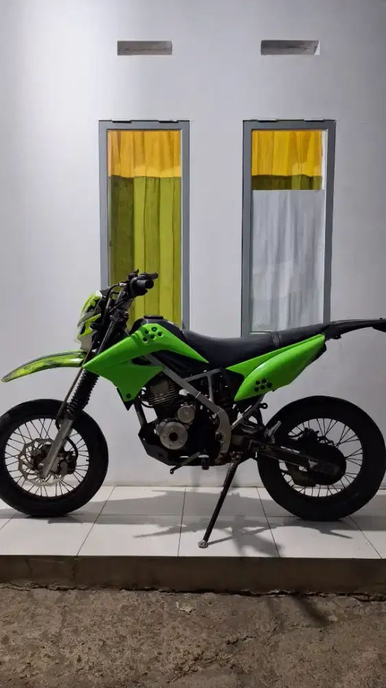 KLX S 150 2011 Supermoto
