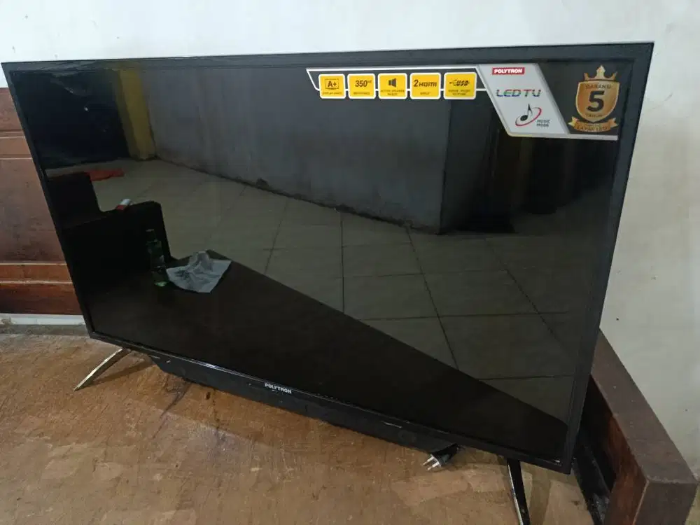DIJUAL TV 43 POLYTRON PLD43D150 NORMAL