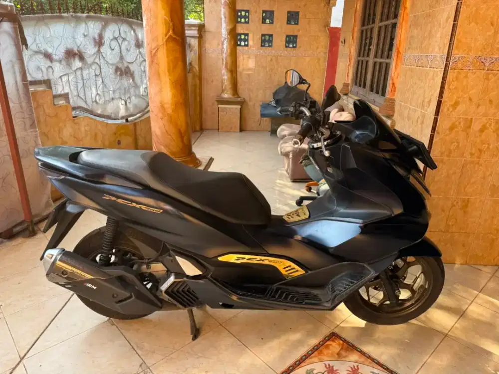 Honda PCX 160 Type tertinggi