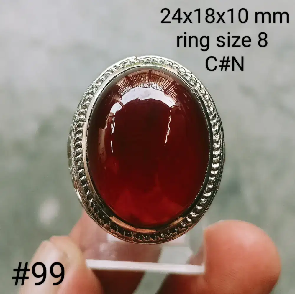 Batu permata natural red garnet _red mamba
