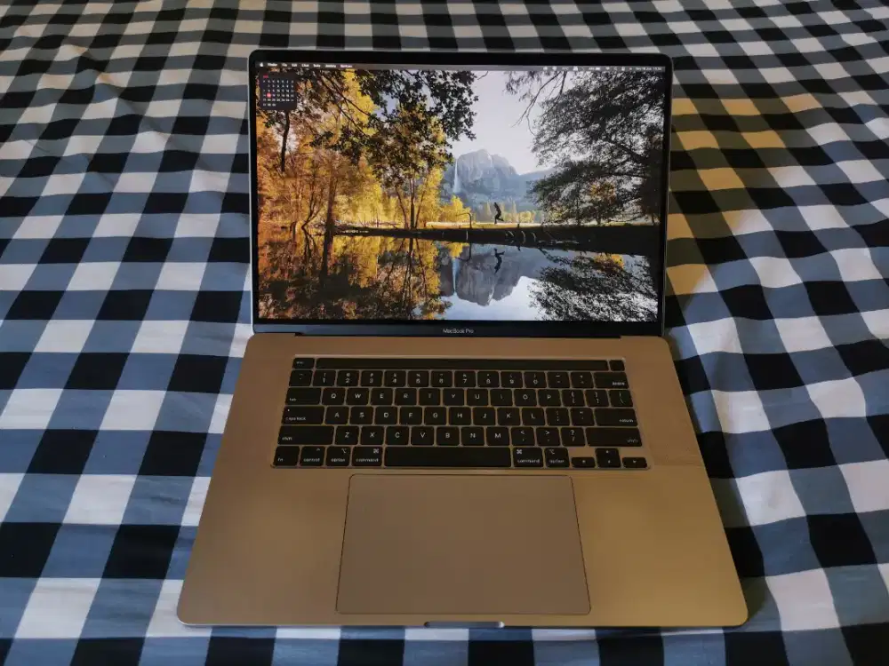 Macbook pro 2019 CTO 16inch 32/512gb fullset