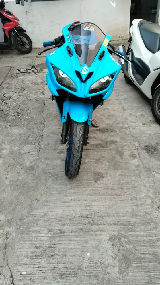 Motor r15v2 bekas kumplit negoin aja
