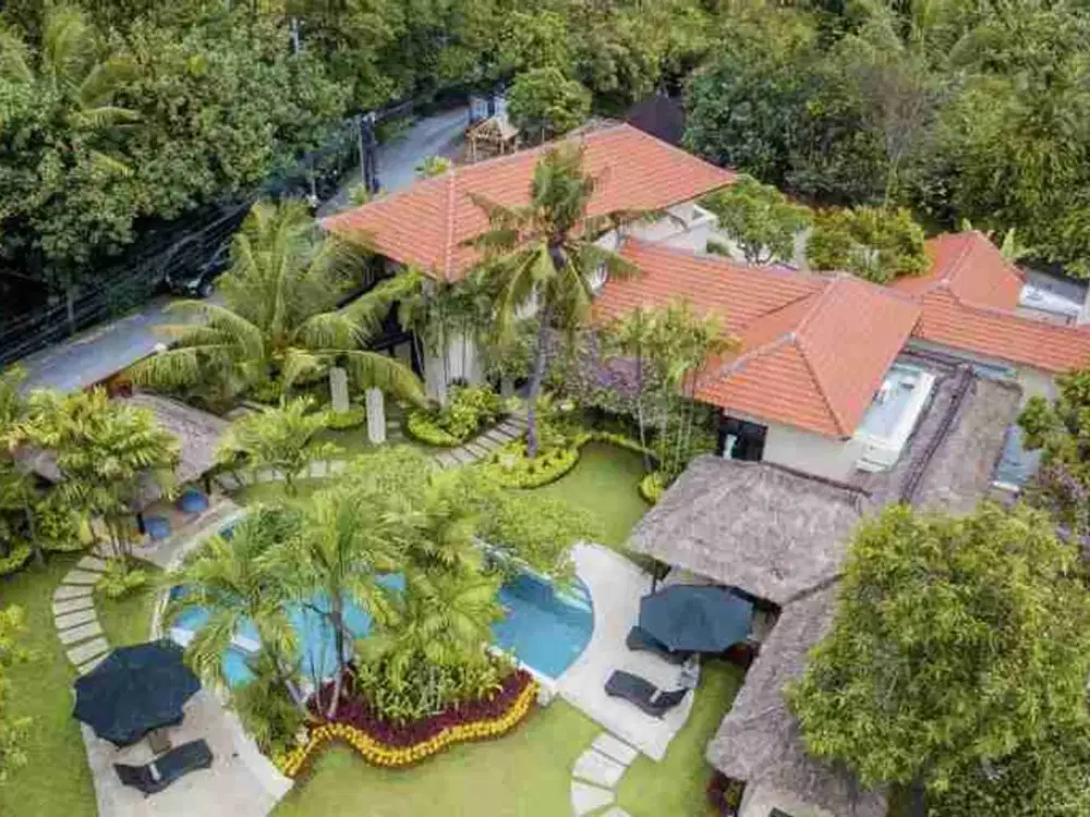 Villa Balinese Premium Dekat Pantai Seminyak - Thumbnail 4