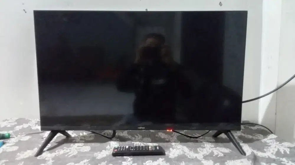 Tv led advance Android digital 32inchi likenew