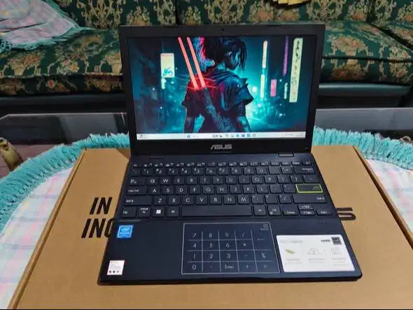 Notebook asus e210mao-hd427 model baru