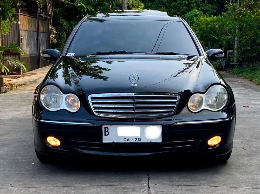 Mercedes-Benz C240 2005 Bensin