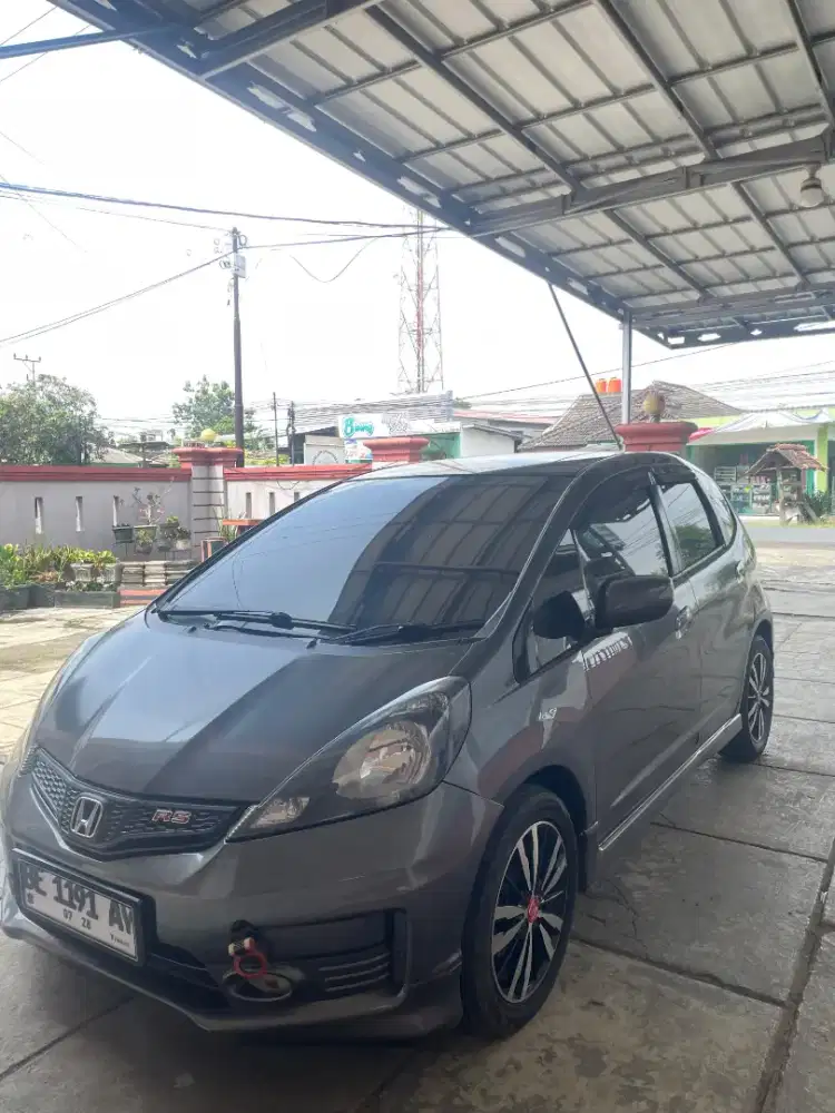 HONDA JAZZ RS MATIC 2014