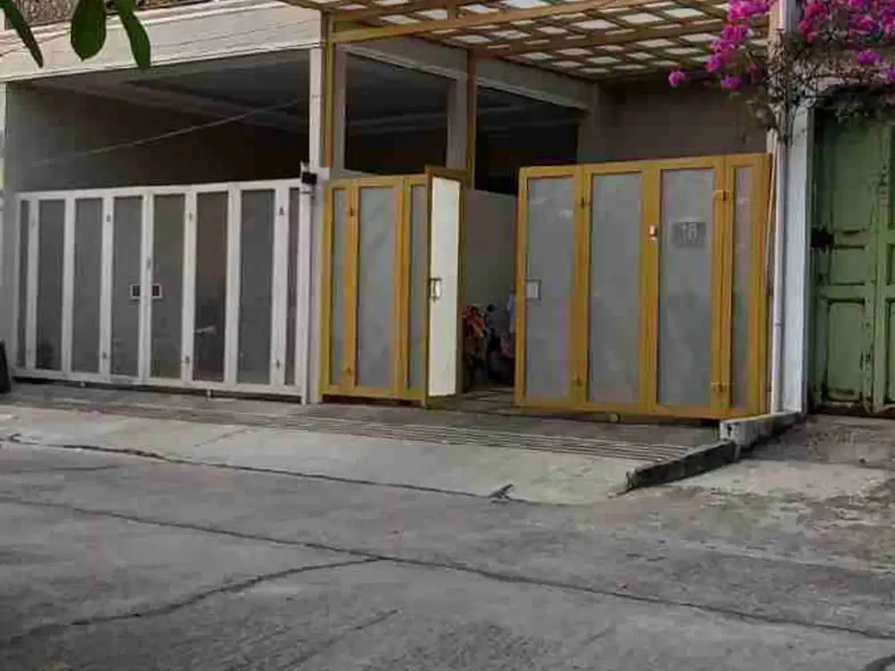 Rumah 2 lantai