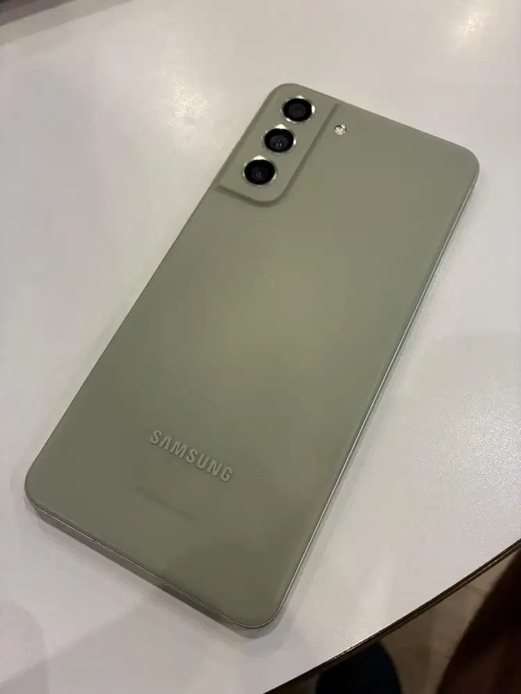 Samsung Galaxy S21 FE 8/128 Olive ex SEIN