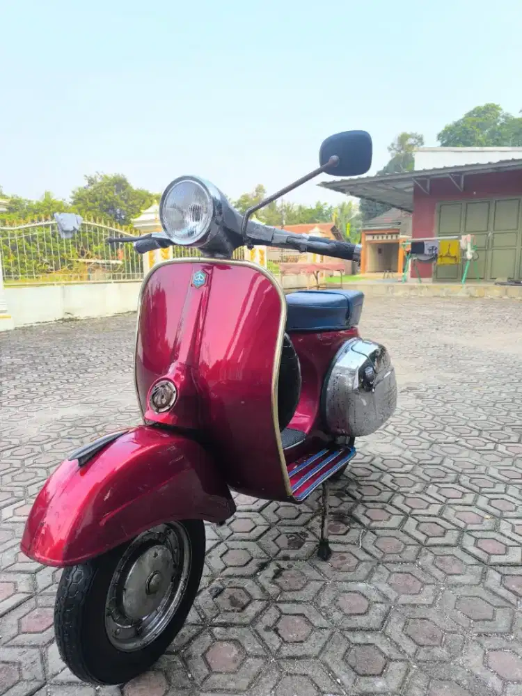 Vespa Sprint Bagol Merah