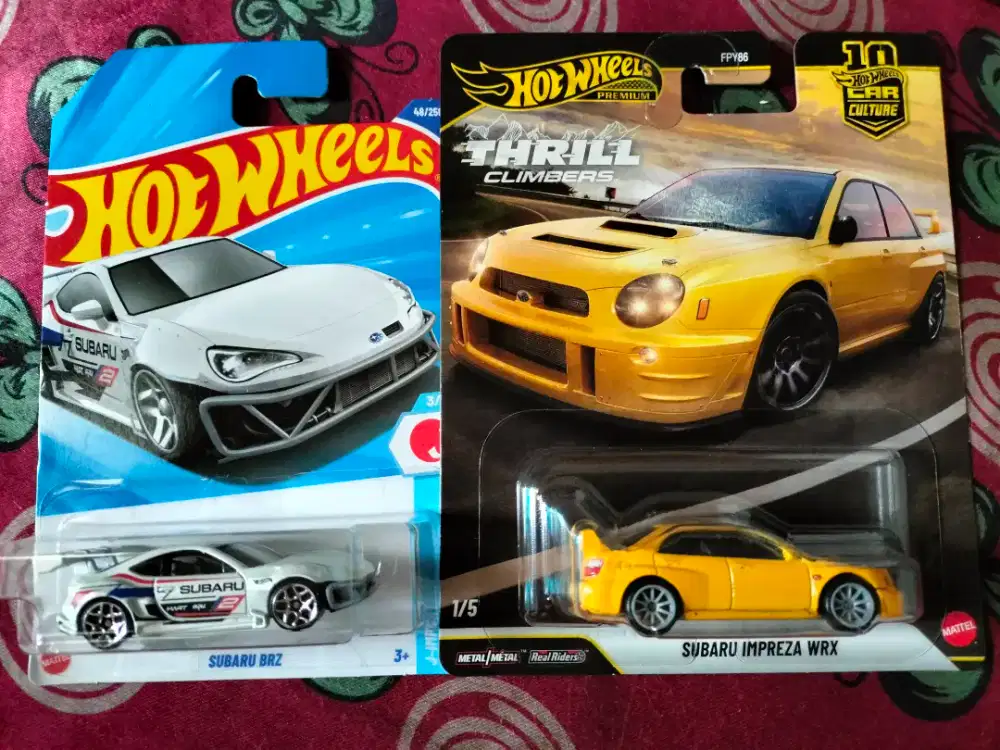 Satu Set HotWheels Subaru