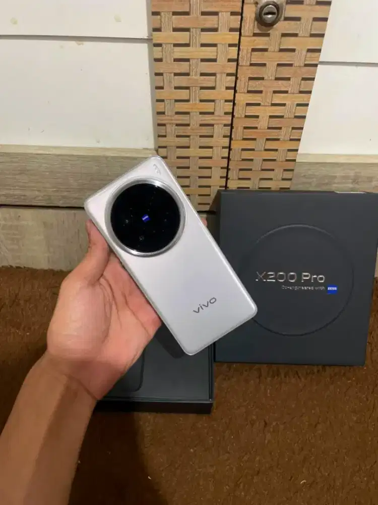 Vivo X200 Pro 16/512 Resmi