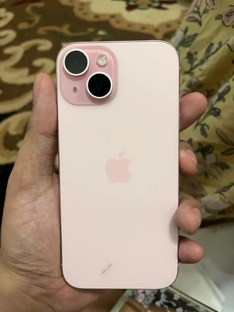 Dijual iphone 15 pink 128gb ex ibox