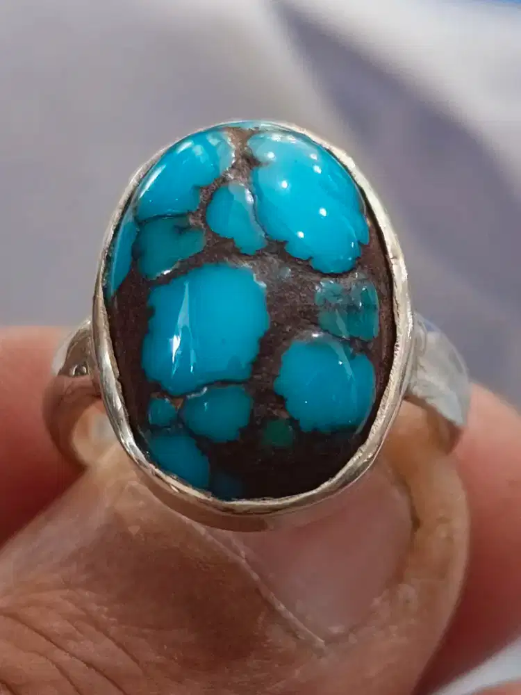 Pirus ngerikil lawasan ring perak