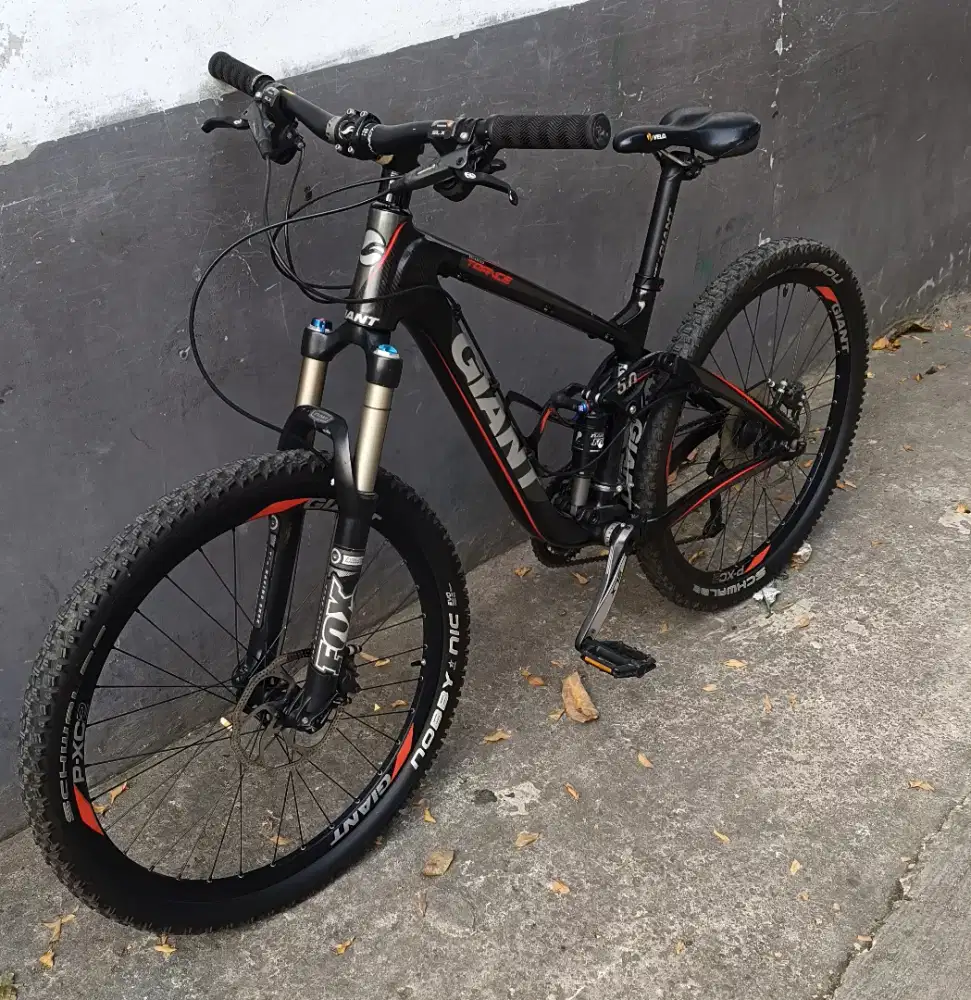 Sepeda MTB Giant Trance Advance