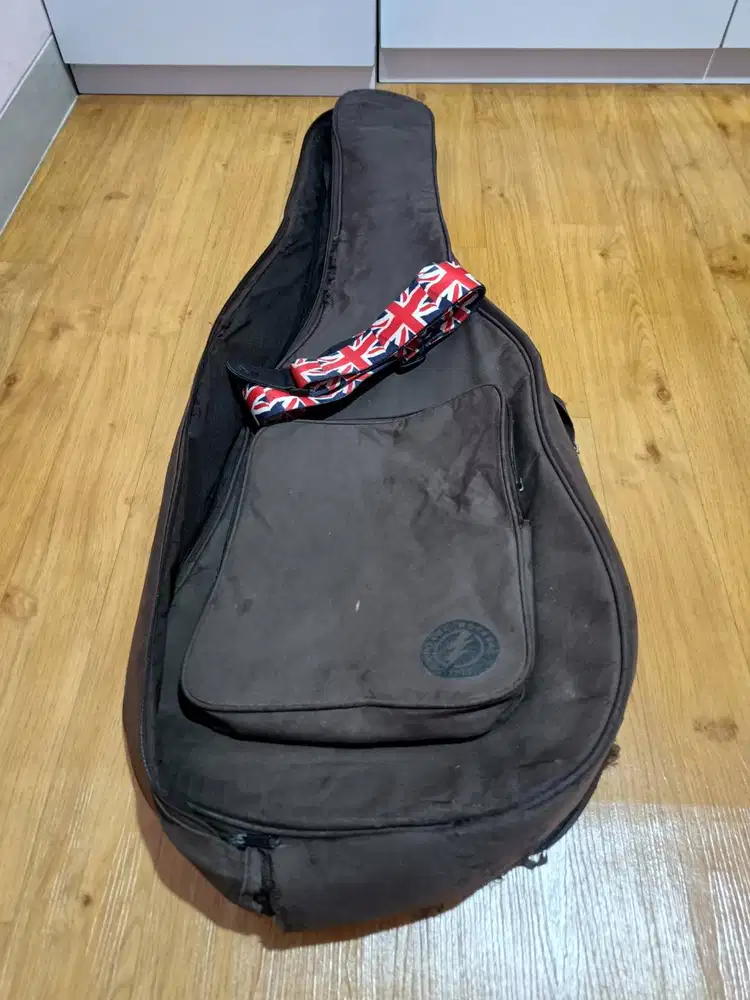 Softcase gigbag tas gitar akustik + strap tali