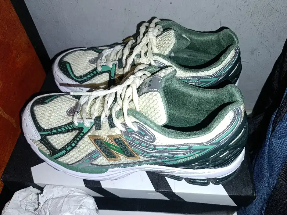 Sepatu New Balance 1906R x Aimé Leon Dore Minus dus