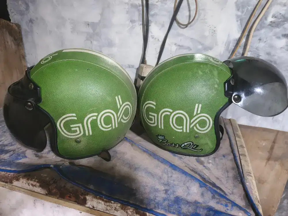 Jual 2helm Ojol/couple, Minus Hnya tali pngikat copot1 sperti yg dfoto